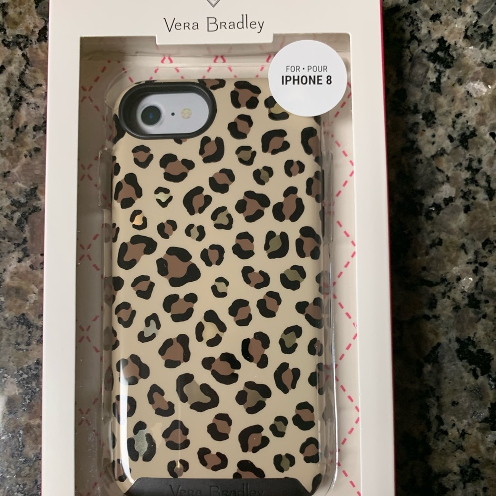 Vera Bradley iPhone 6/6s7/8 case leopard